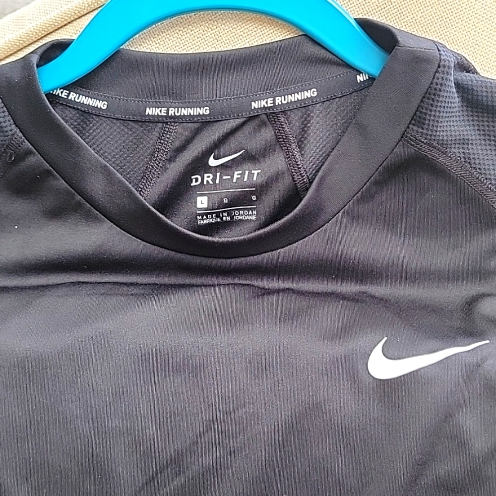 Ladies Nike Dry Fit Large Black Workout Shirt
